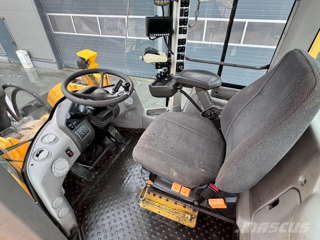 Volvo L 180 G لوادر بعجل
