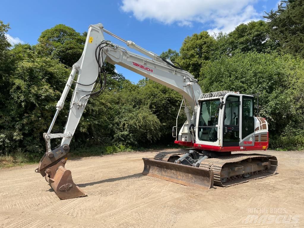 Takeuchi TB 2150 R حفارات زحافة