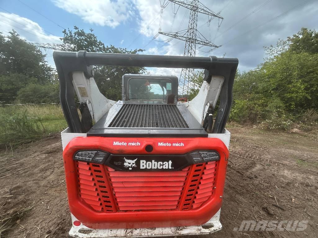 Bobcat T76 لوادر زحافة
