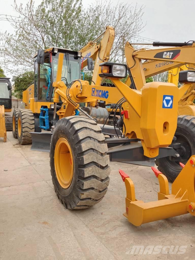 XCMG GR 2153 معدات تمهيد الطرق