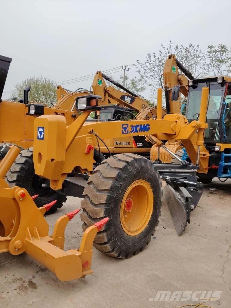 XCMG GR 2153 معدات تمهيد الطرق