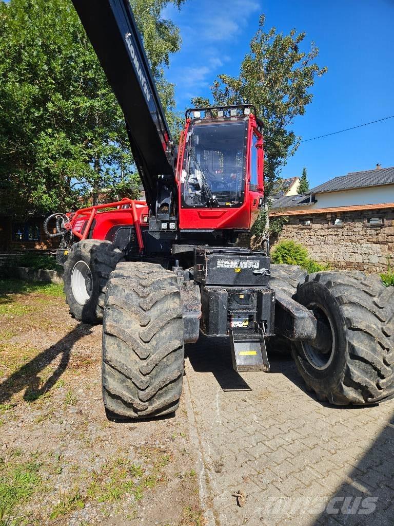 Komatsu 951 حصادات