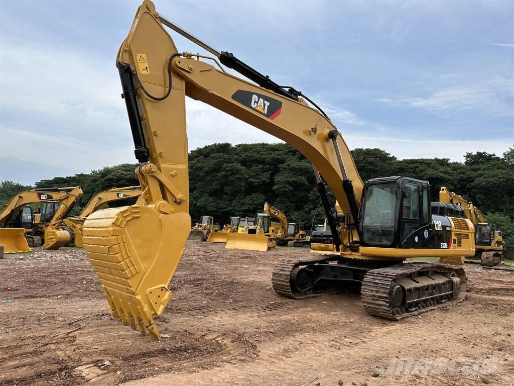 CAT 330D حفارات زحافة