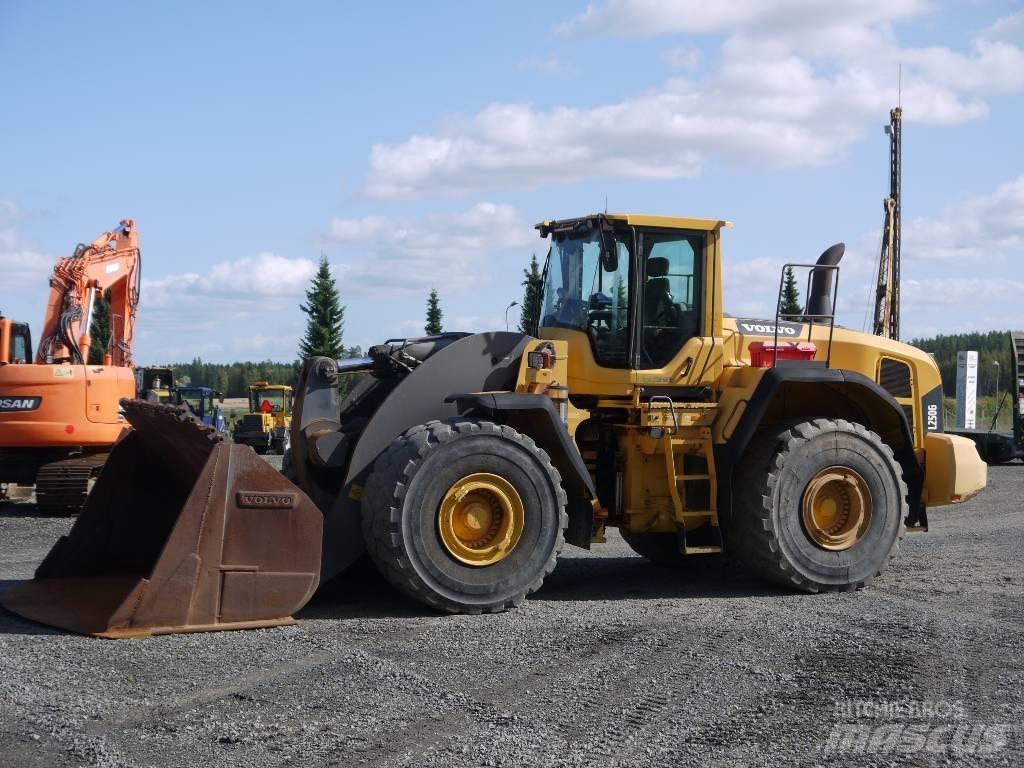 Volvo L 250 G لوادر بعجل