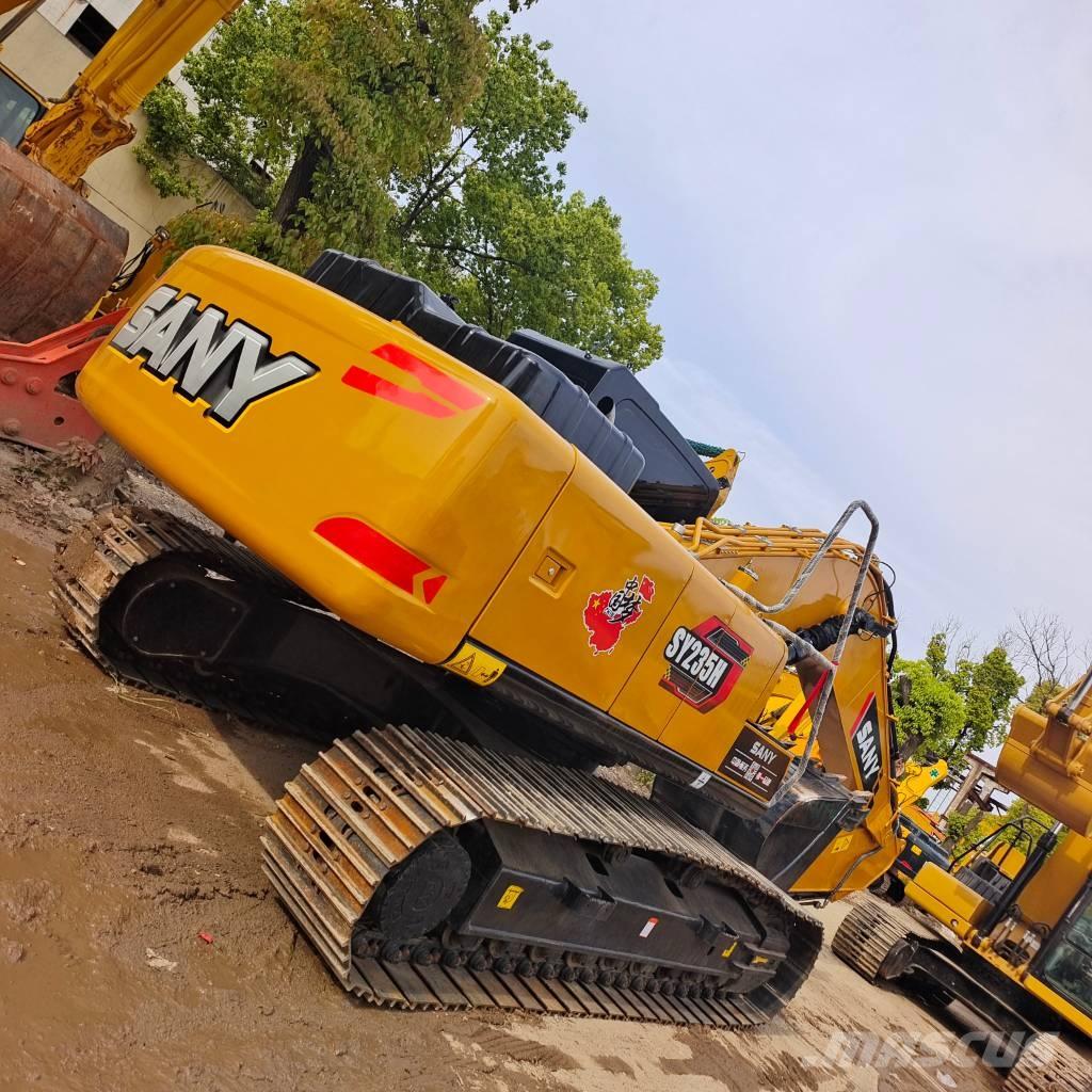 Sany SY 235 H حفارات زحافة