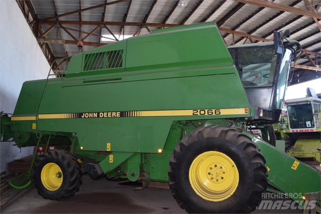 John Deere 2066 حصادات