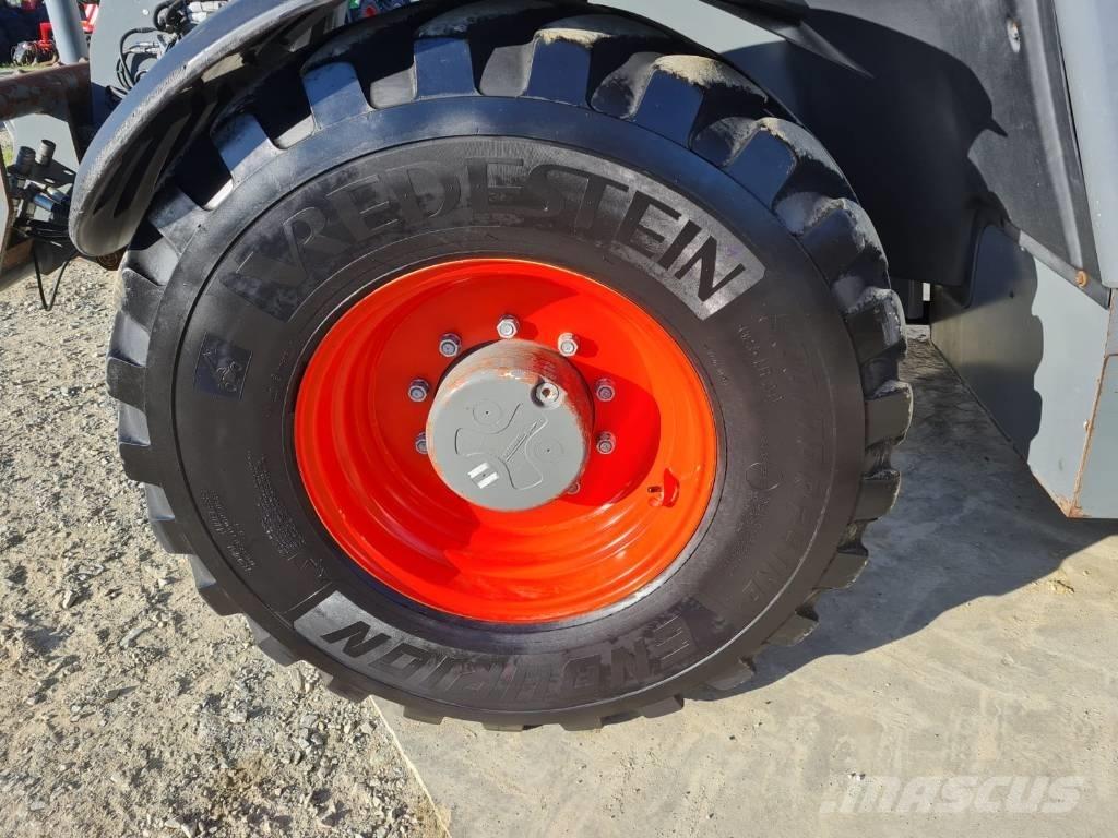 CLAAS Scorpion 9055 مناولات متداخلة