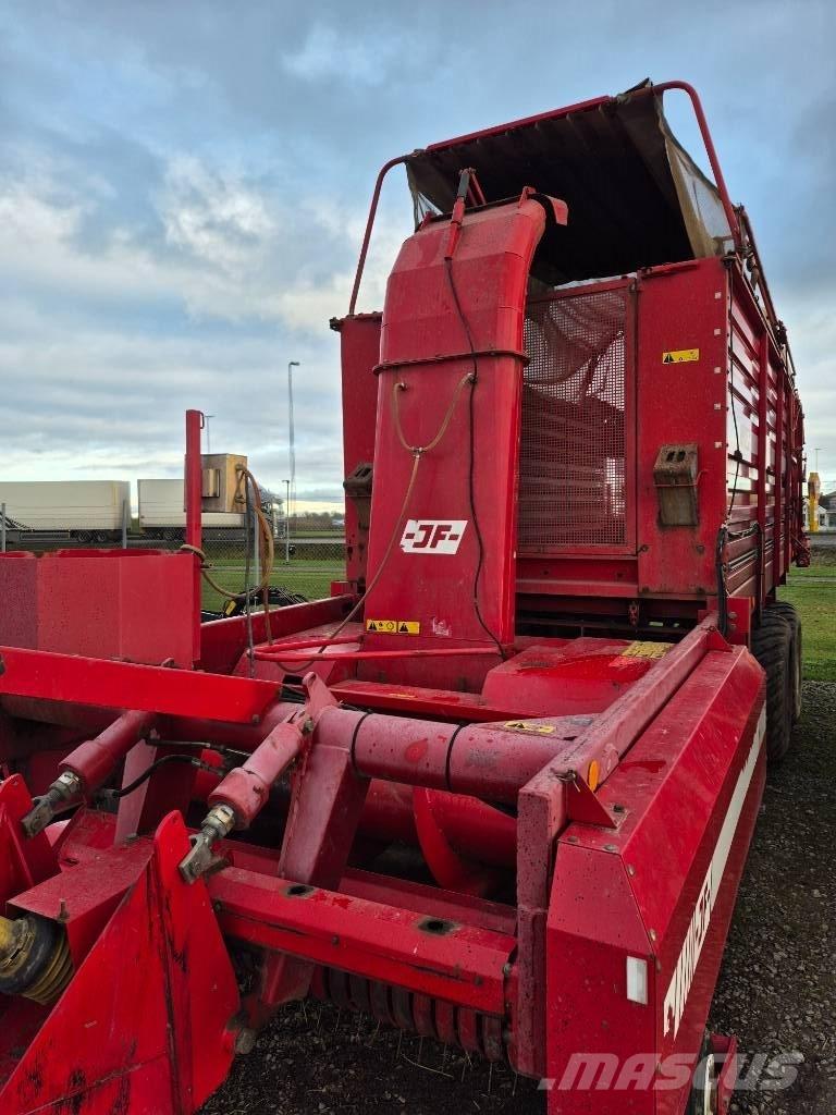 JF 3500 مقطورات ذاتية التحميل