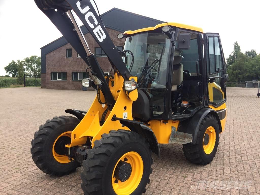 JCB 406 لوادر بعجل