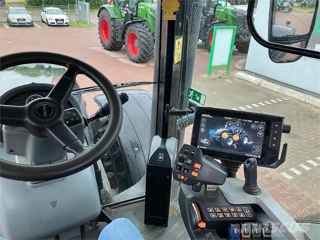 Valtra S 394 الجرارات