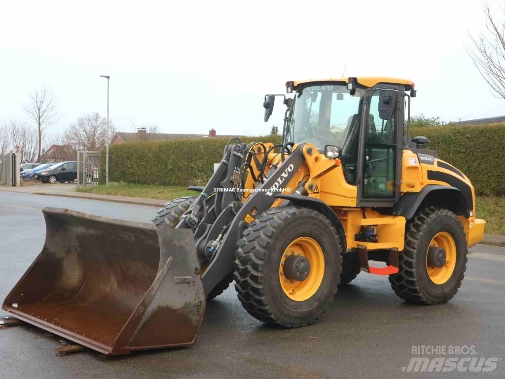 Volvo L 45 H لوادر بعجل