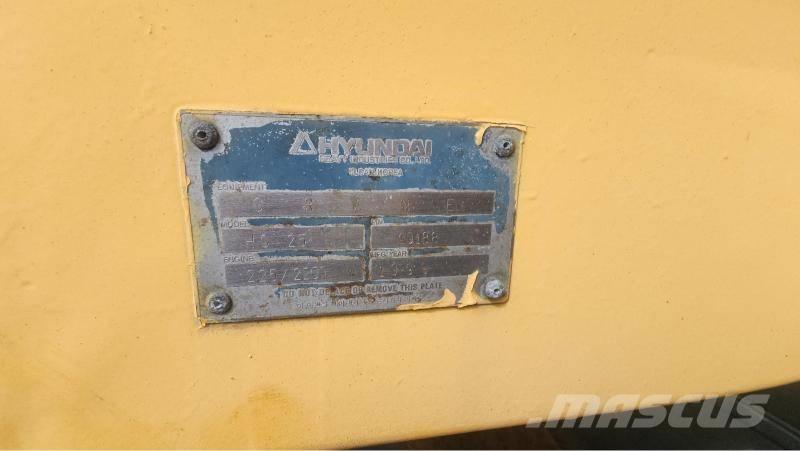 Hyundai HC 25 رافعات مجنزرة