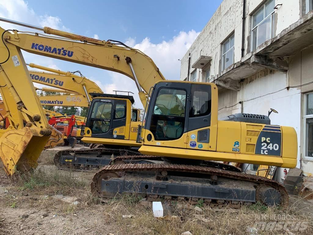 Komatsu PC 240 حفارات زحافة