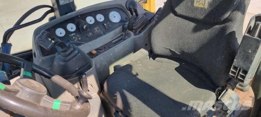 CAT 432 D 4x4 لوادر ذات جرافات عكسية