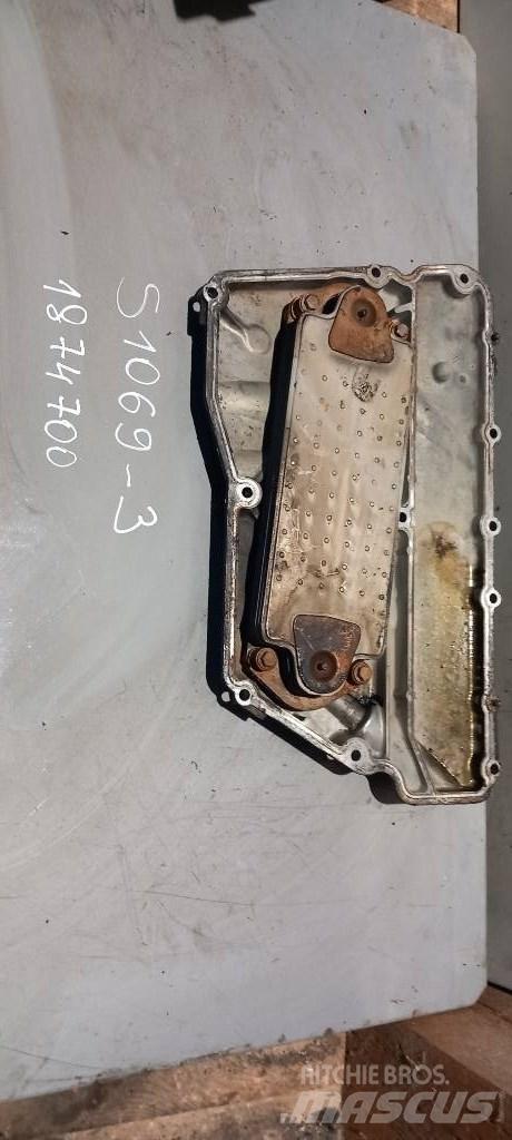 Scania R 440.    1874700 محركات