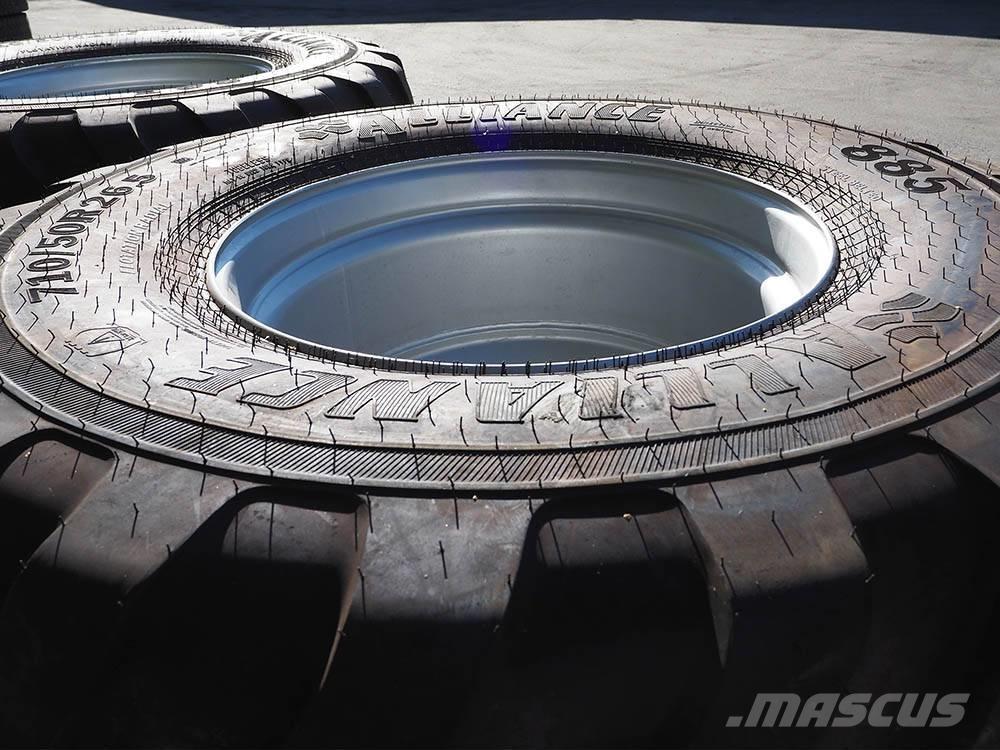 Alliance 885 الإطارات والعجلات والحافات