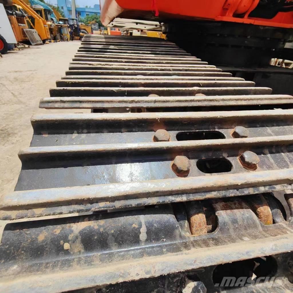 Hitachi ZAXIS 200-3G حفارات زحافة