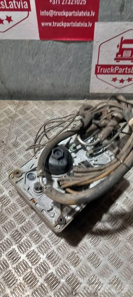 Scania R 440    1884225 علب تروس