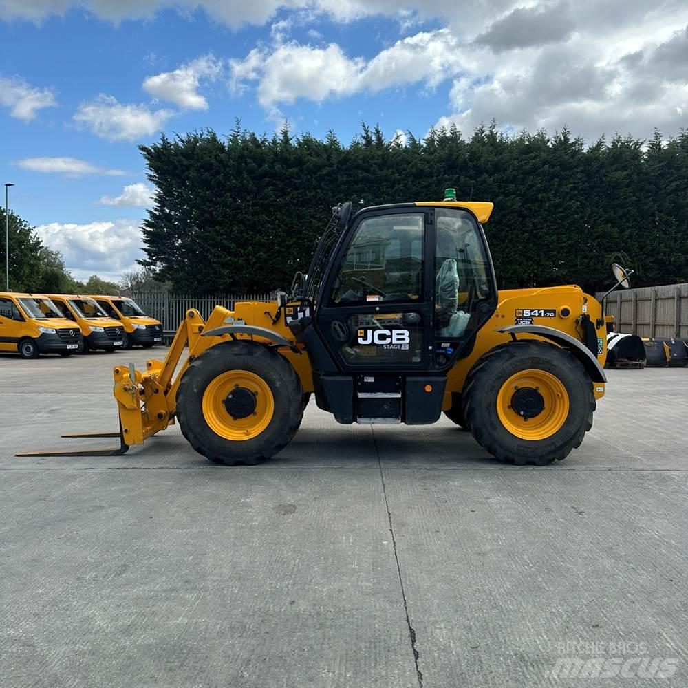 JCB 541-70 مناولات متداخلة