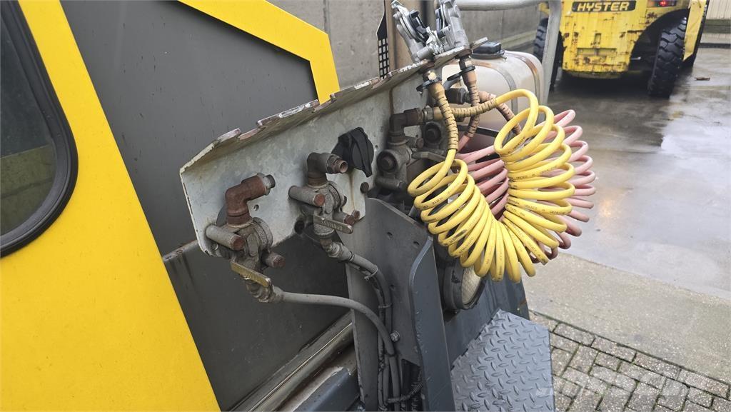 Terberg RT222 جرارات صالات المطارات