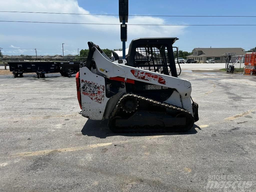 Bobcat T64 لوادر انزلاقية التوجيه