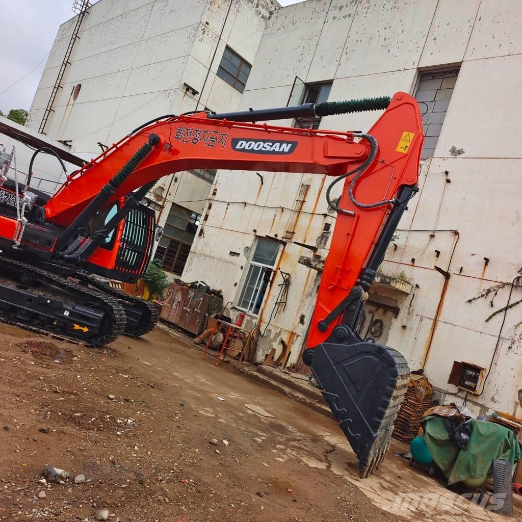 Doosan DX 340 حفارات زحافة