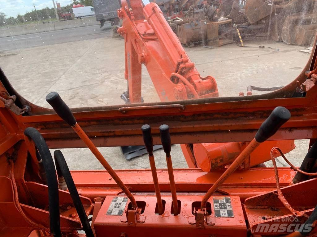 Kubota RW25 الجرارات