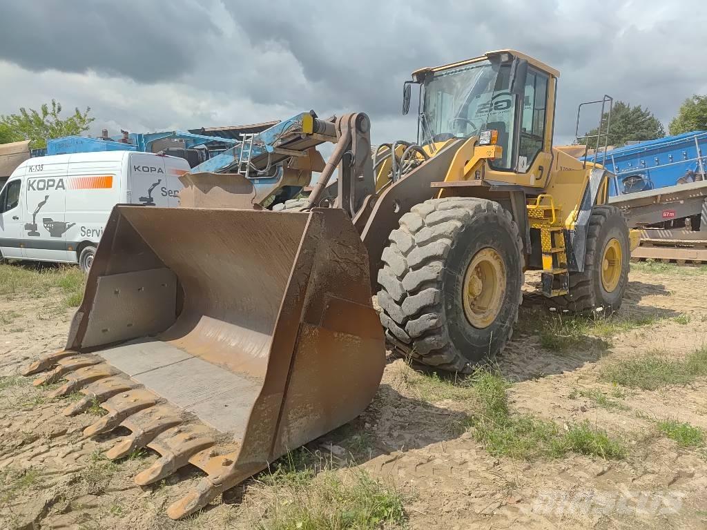 Volvo L 180 F لوادر بعجل