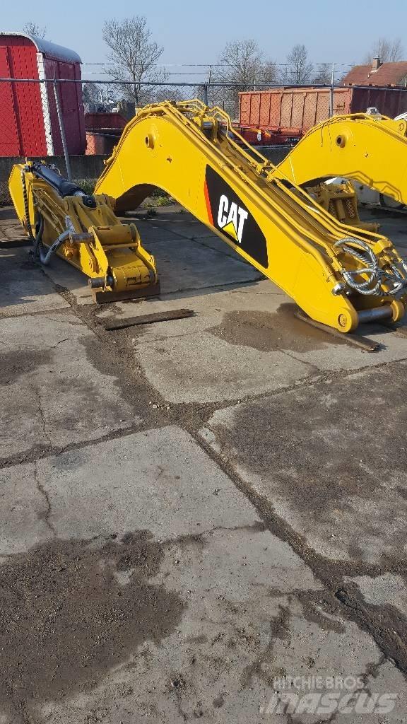 CAT 320D Arm جرافات عكسية