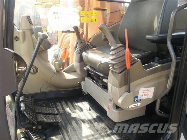 Hitachi ZX 200 حفارات زحافة