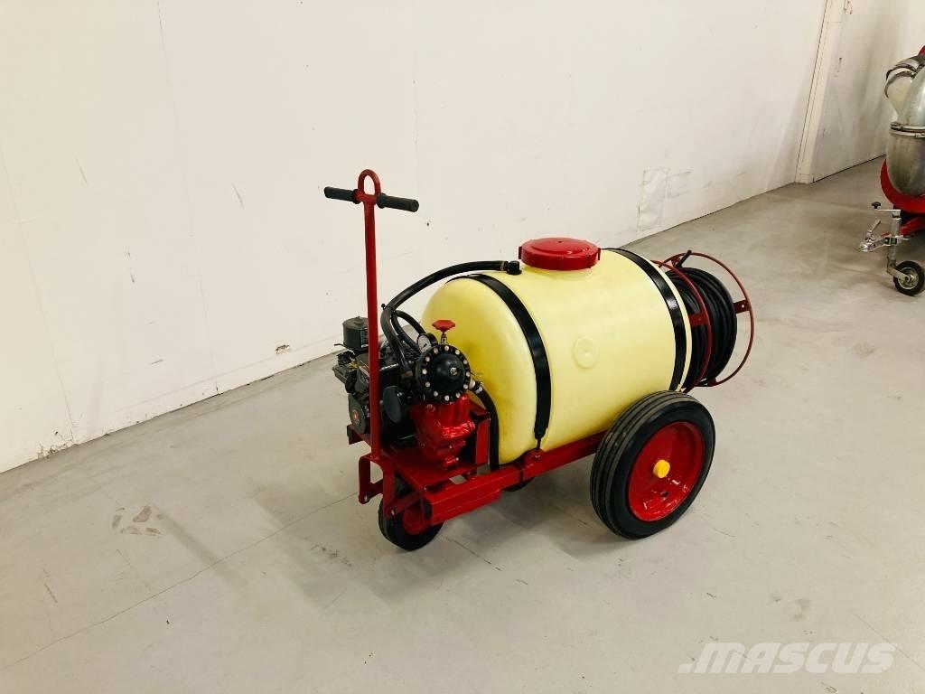 Hardi TR3-200 الرشاشات