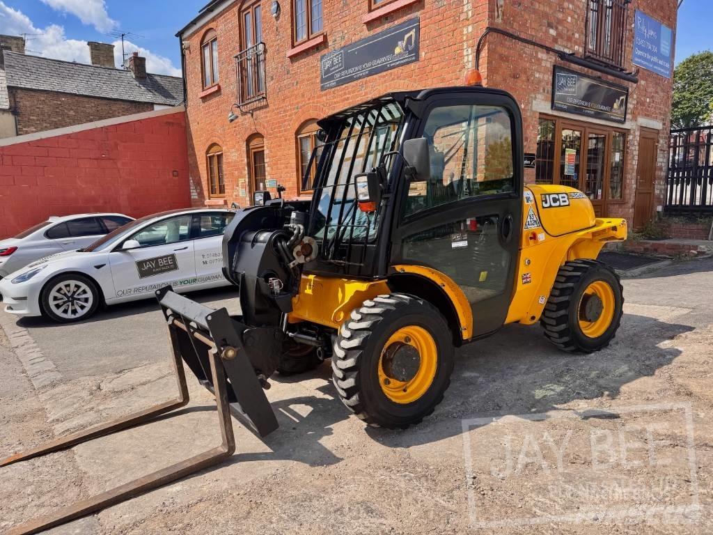 JCB 520-40 مناولات متداخلة