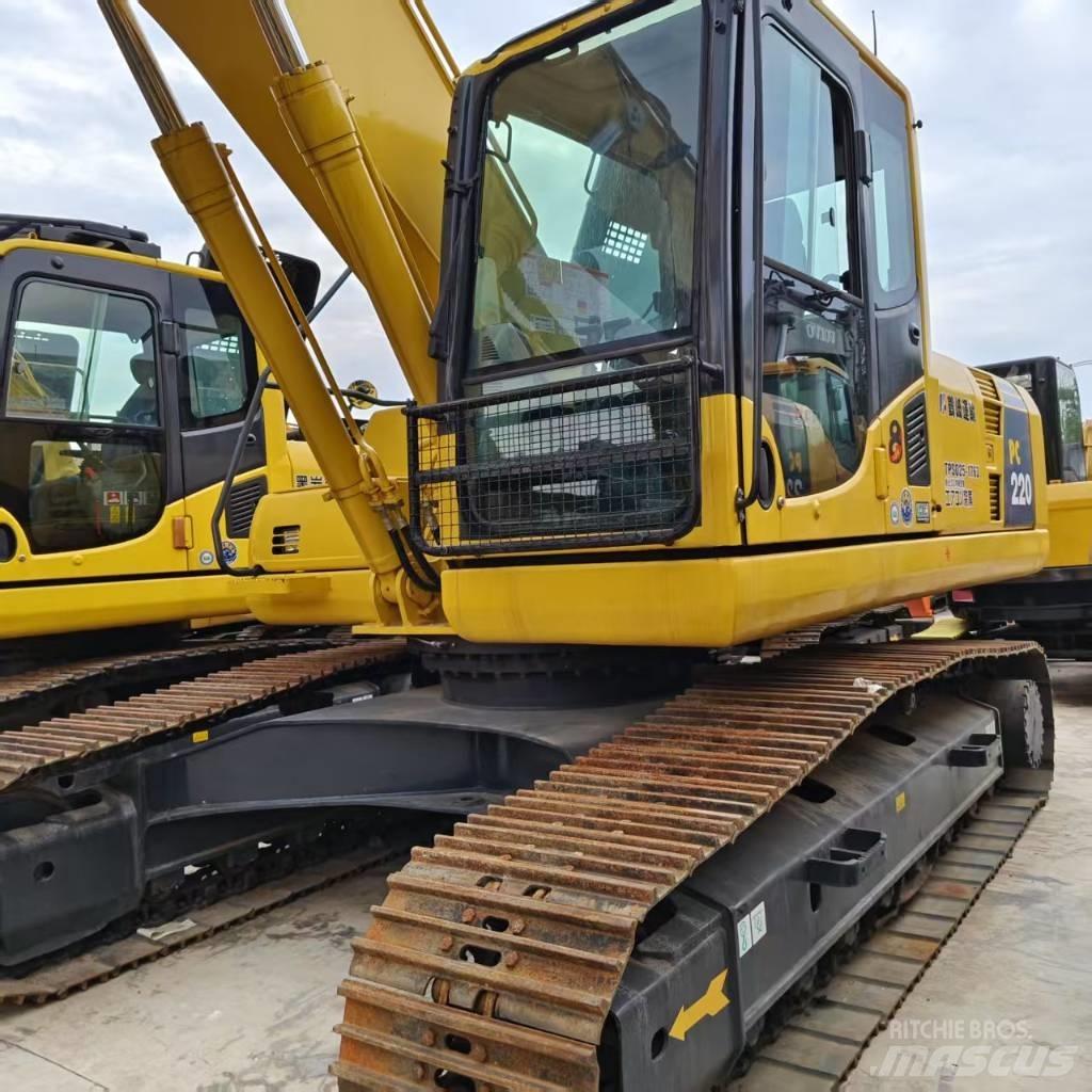 Komatsu PC 200-8 حفارات زحافة