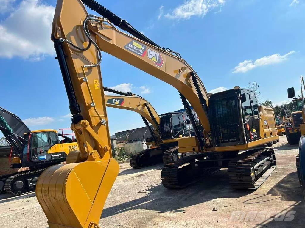 CAT 320 GC حفارات زحافة