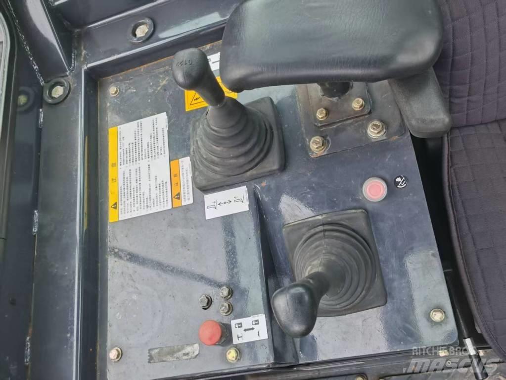 Shantui SD 22 بلدوزرات مجنزرة