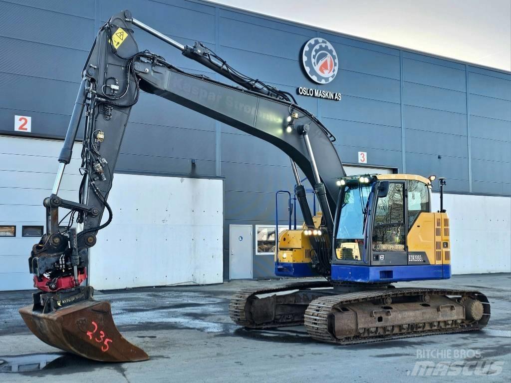 Volvo ECR 235 EL حفارات زحافة