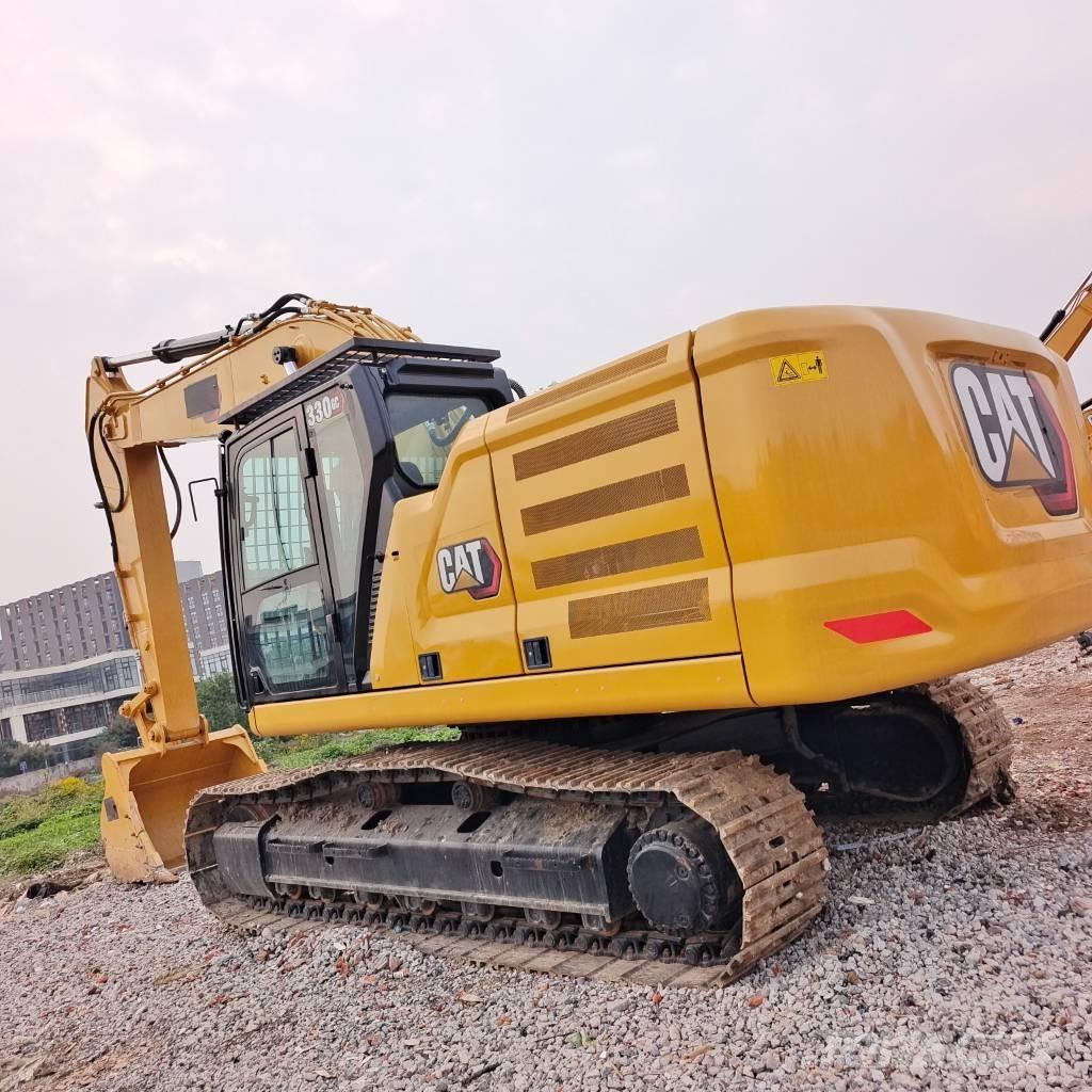 CAT 330 GC حفارات زحافة