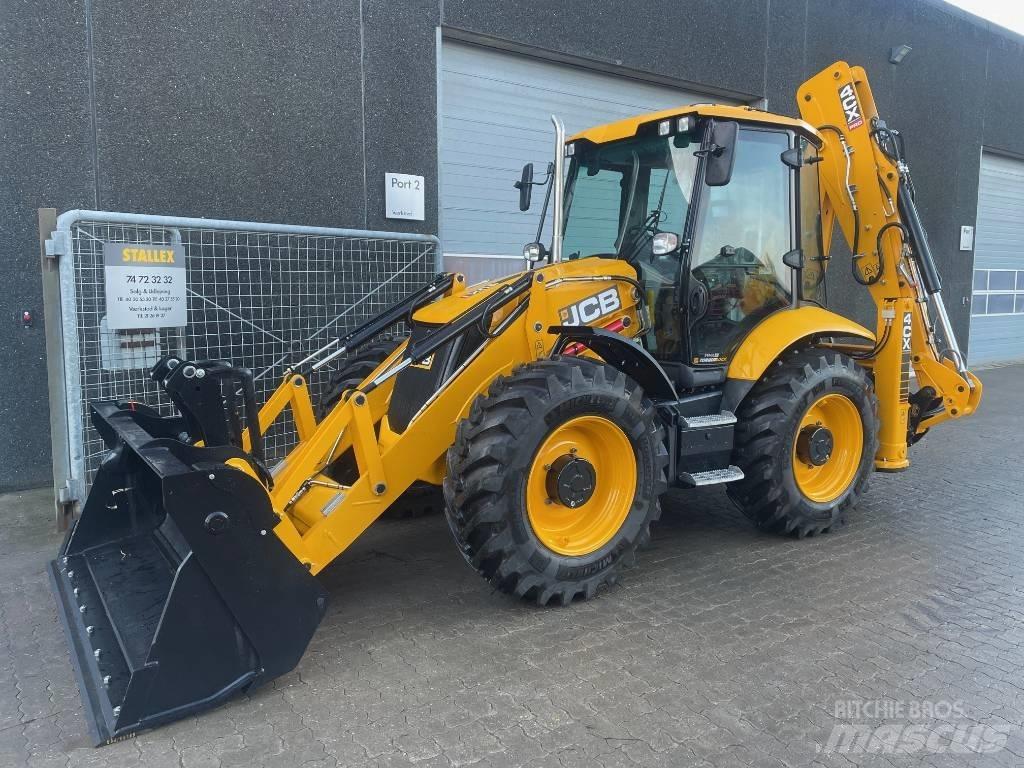 JCB 4CX Pro لوادر ذات جرافات عكسية