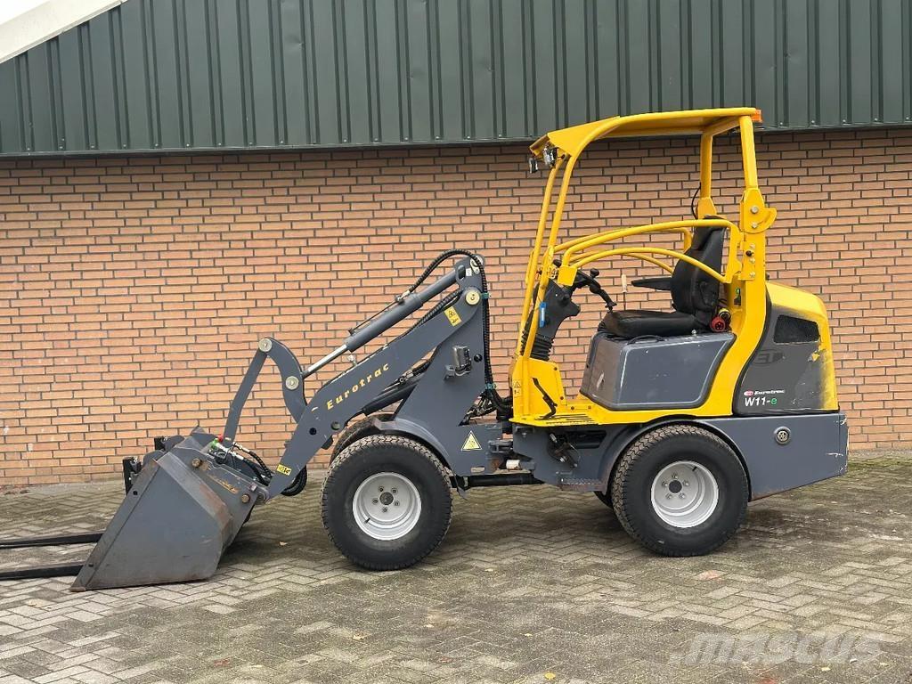 Eurotrac W11-E لوادر بعجل