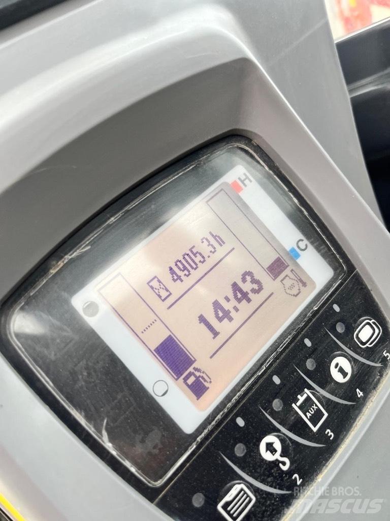 Kubota KX 057-4 حفارات صغيرة أقل من 7 طن (حفارات صغيرة)