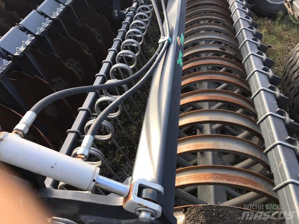 Agro-Tom ATH-6 زحافات ساحقة