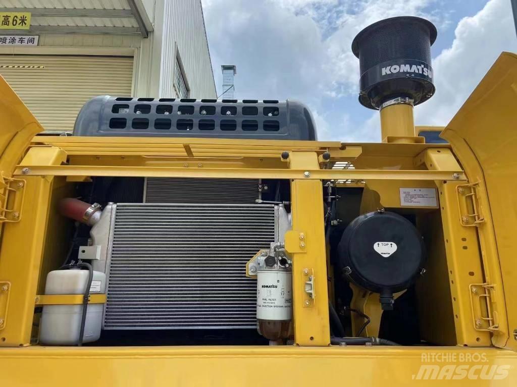 Komatsu PC 390 LC-10 حفارات زحافة