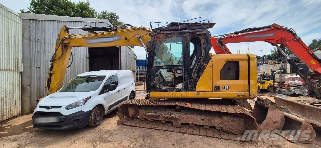 CAT 313 GC حفارات زحافة