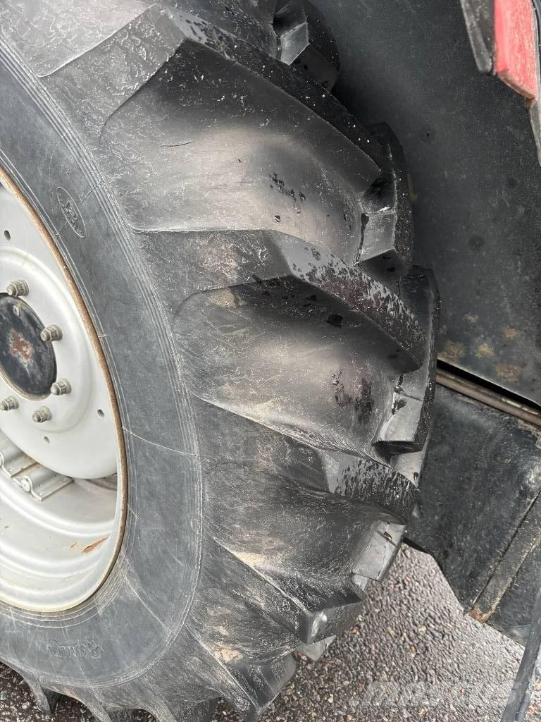 Case IH 845 XL الجرارات