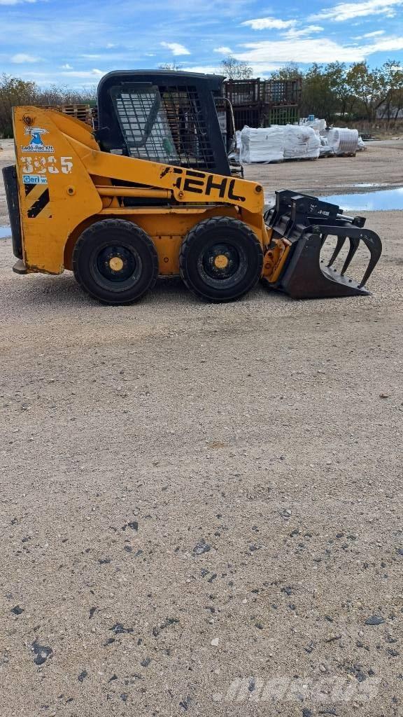 Gehl 3935 لوادر انزلاقية التوجيه