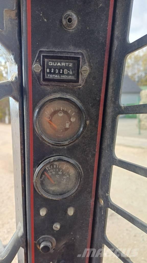 Gehl 3935 لوادر انزلاقية التوجيه