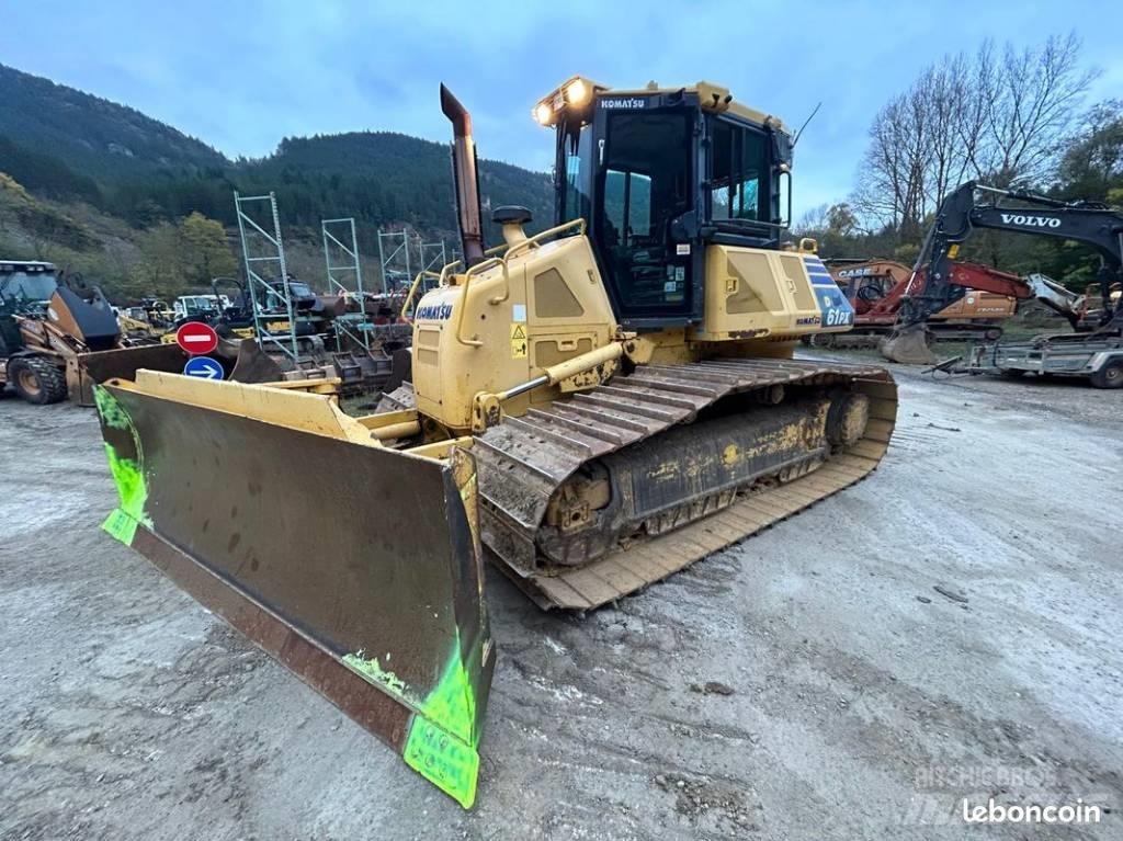 Komatsu D 61 PX-23 بلدوزرات مجنزرة