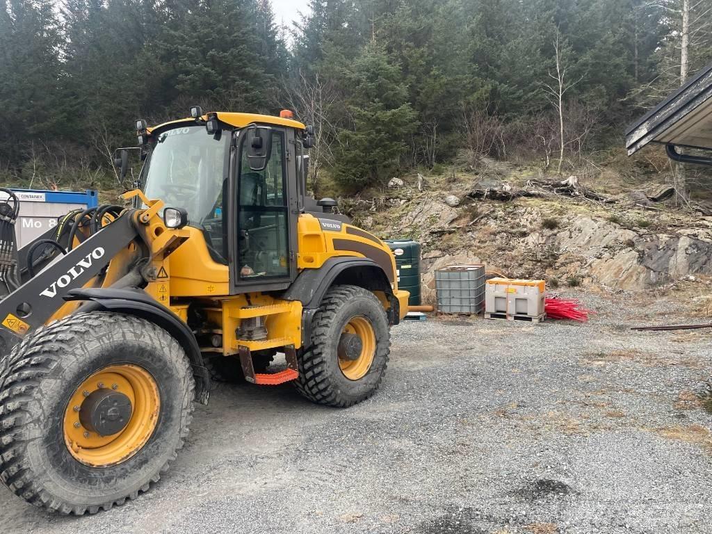 Volvo L 45 H لوادر بعجل