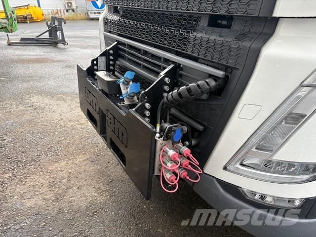 Volvo FH شاحنات قلابة