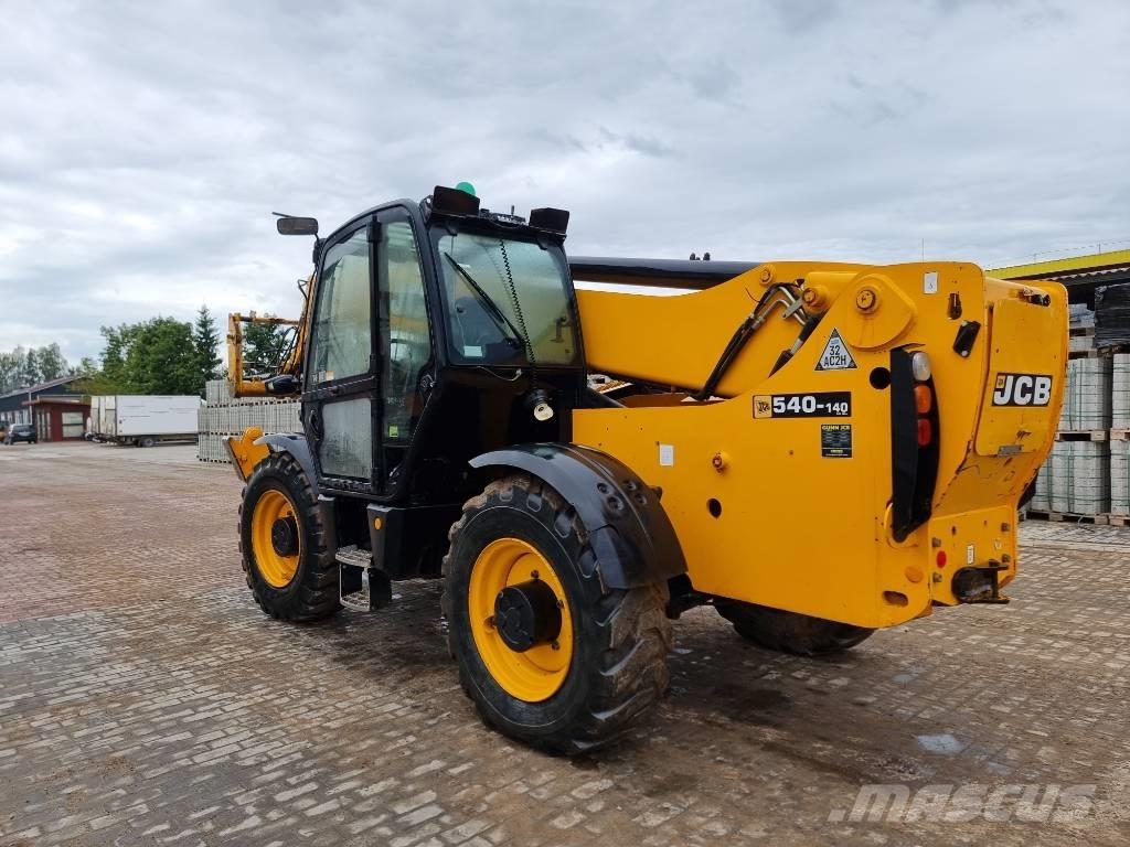 JCB 540-140 مناولات متداخلة